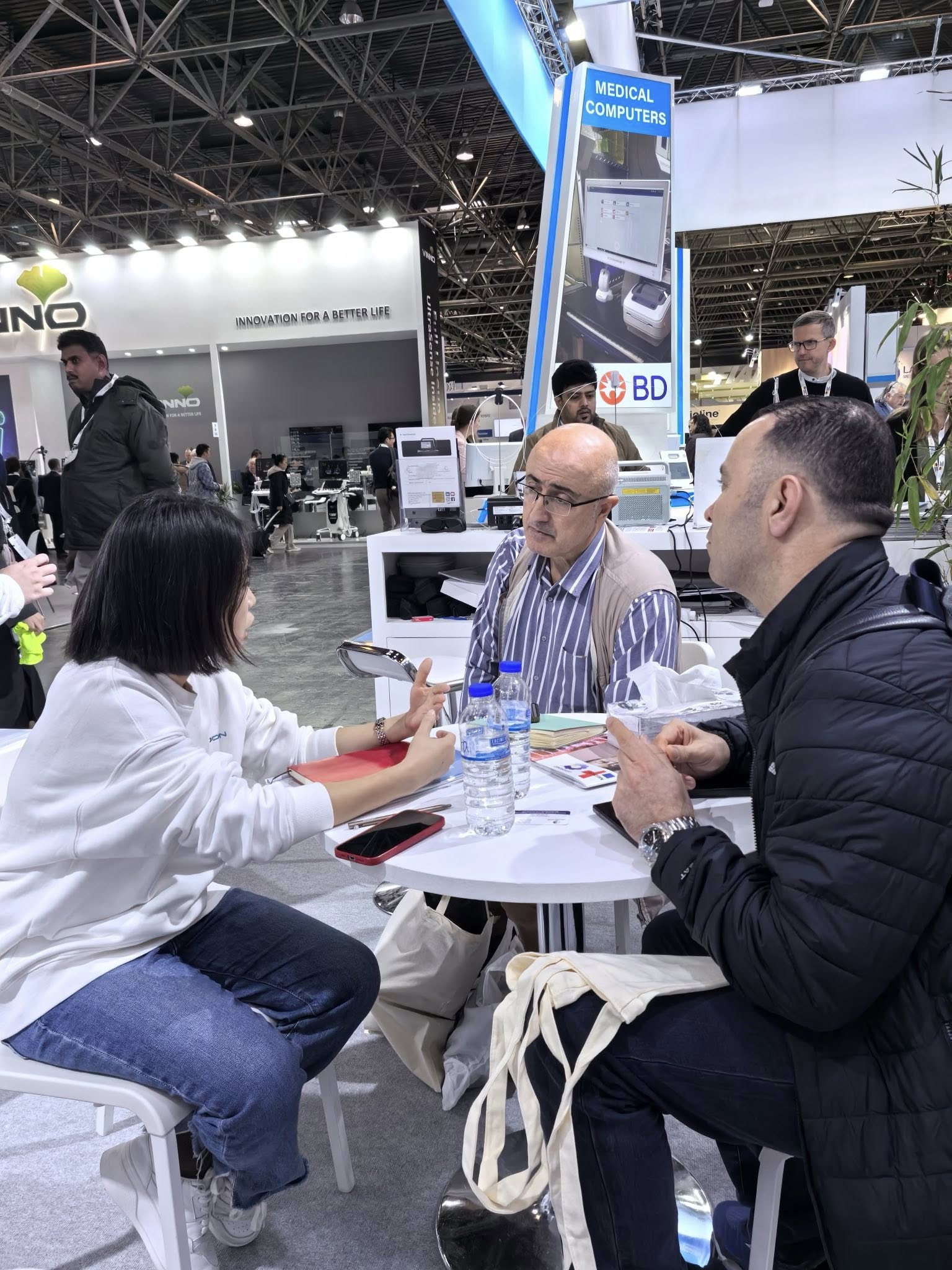 pioon MEDICA laser technology