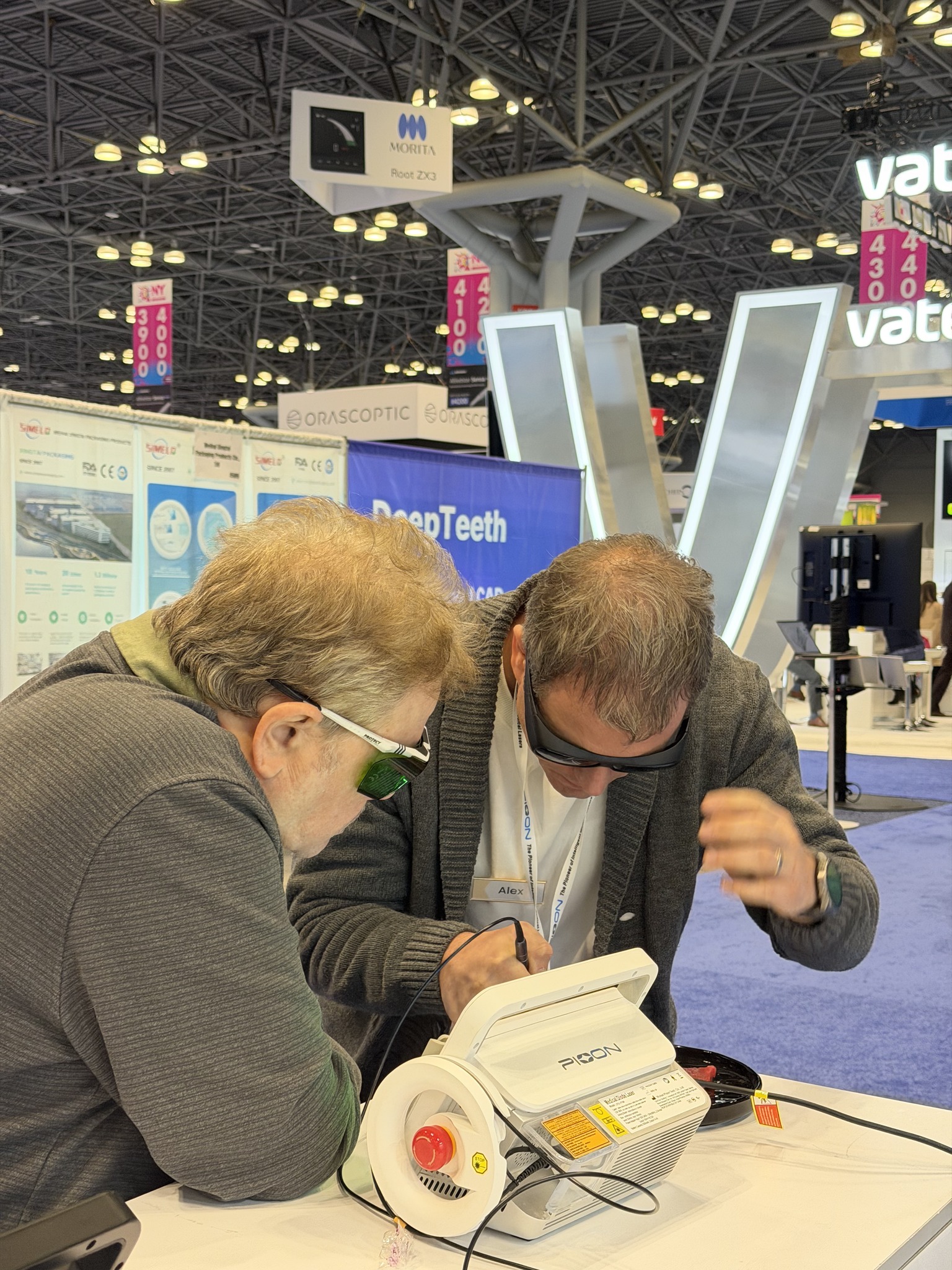 How Laser Dentistry Boosts Efficiency & Patient Comfort