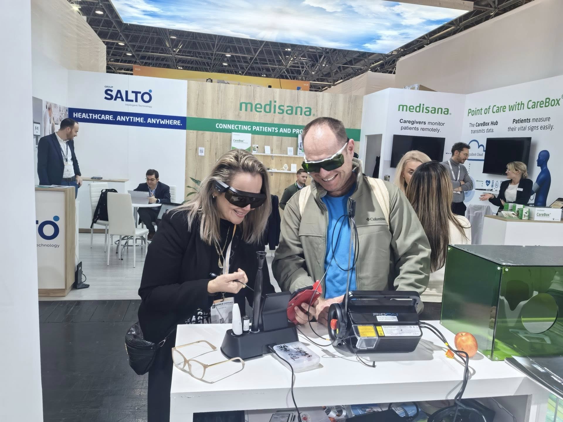 Medica – Day 4 ｜An incredible final day at Medica!